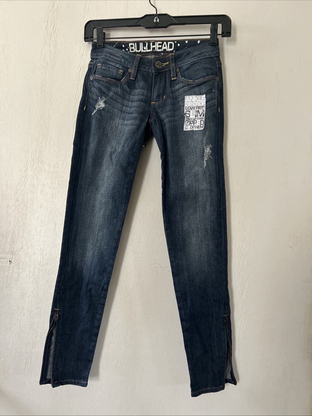 Bullhead Jeans Women Size 00 Ankle Zipper Distressed Everyday Wear